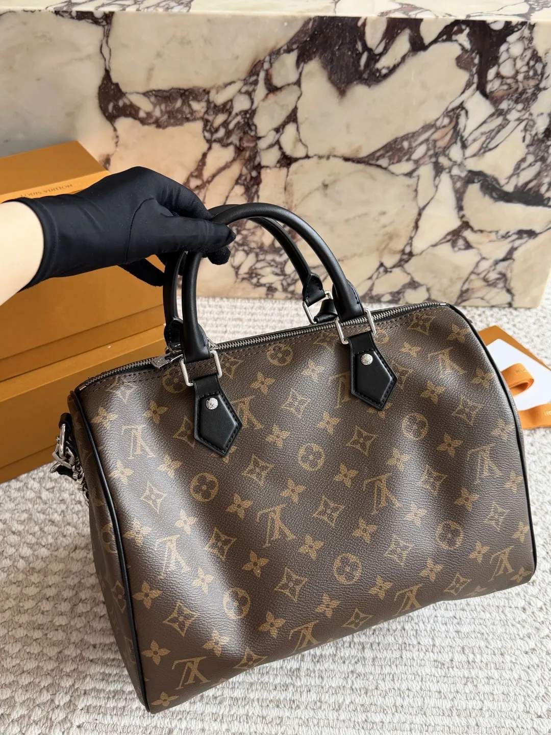 Speedy 30 Monogram Canvas Bandoulière Bag D37018275 — view 7