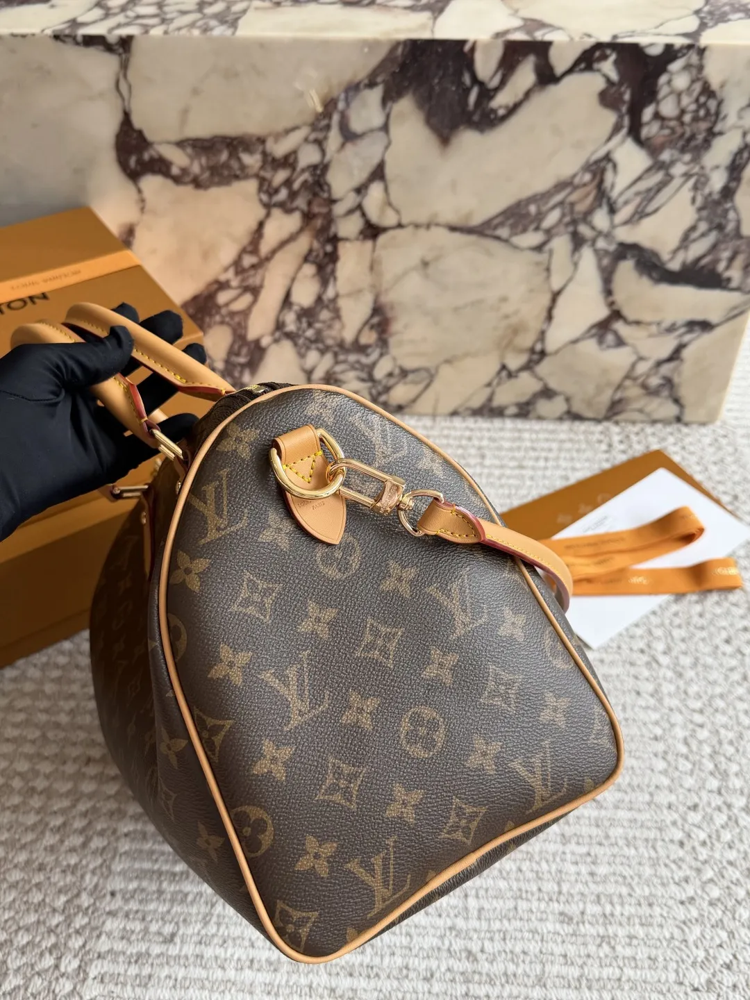 Speedy 30 Monogram Canvas Bandoulière Bag D37018275 — view 14