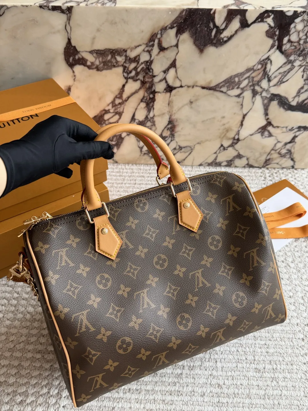 Speedy 30 Monogram Canvas Bandoulière Bag D37018275 — view 18