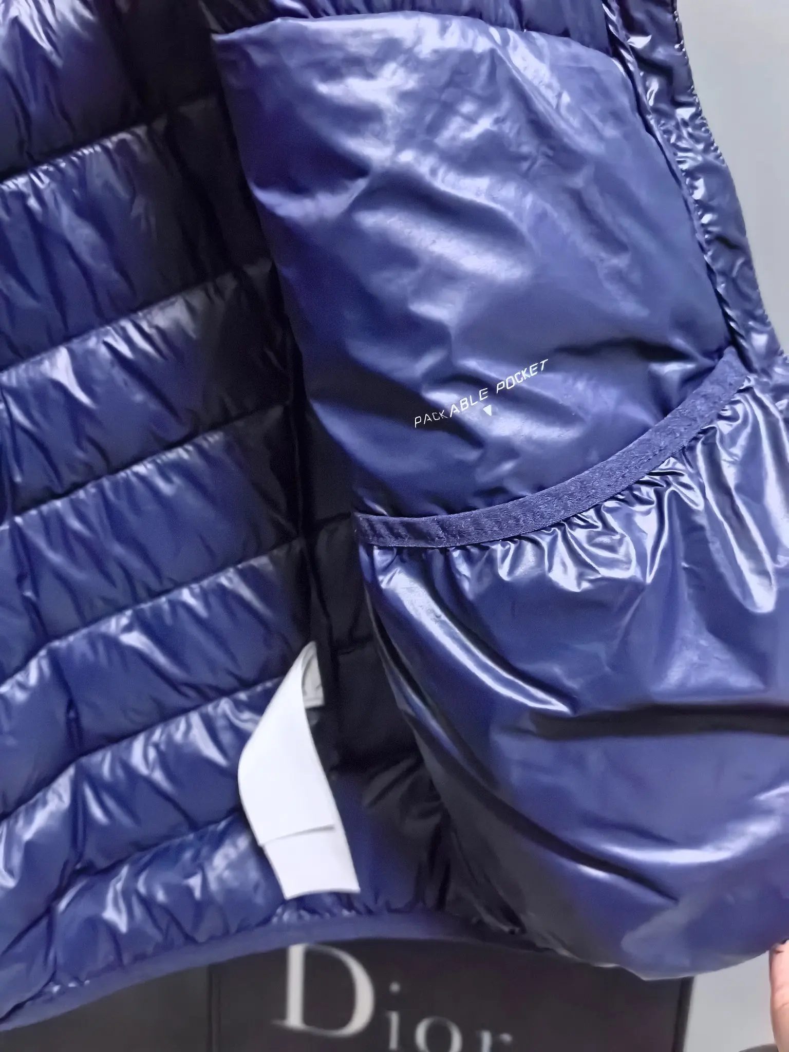 GT Zero 900-Fill Lightweight Down Jacket D38015588 — view 9