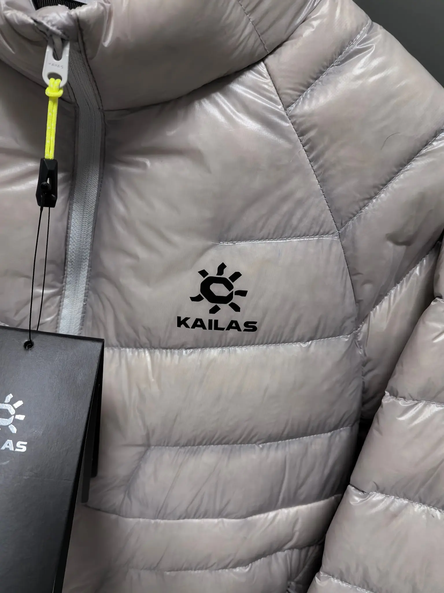 GT Zero 900-Fill Lightweight Down Jacket D38015589 — view 3