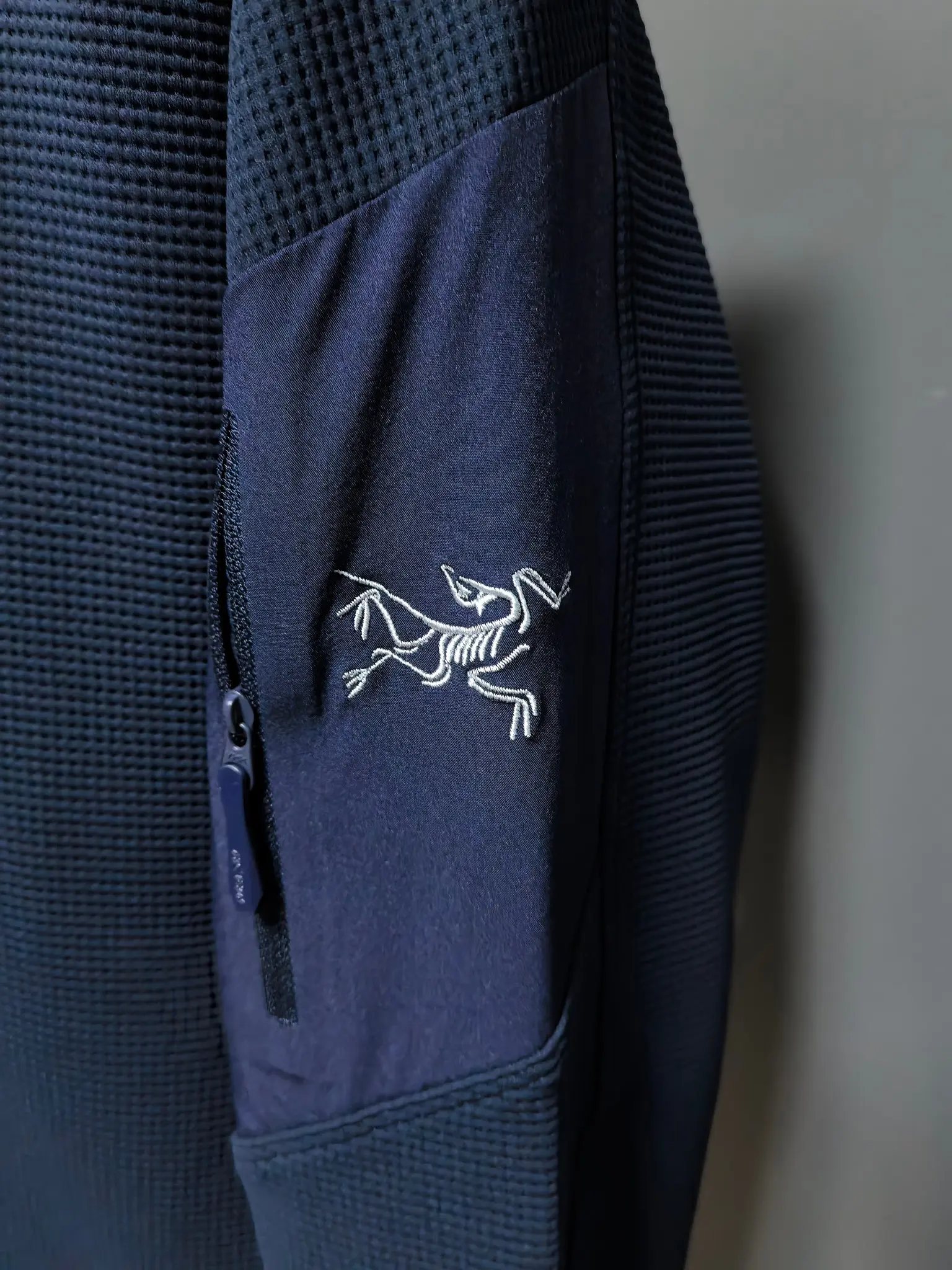 Waffle-Knit Zip-Up Hooded Jacket D38022127 — view 7