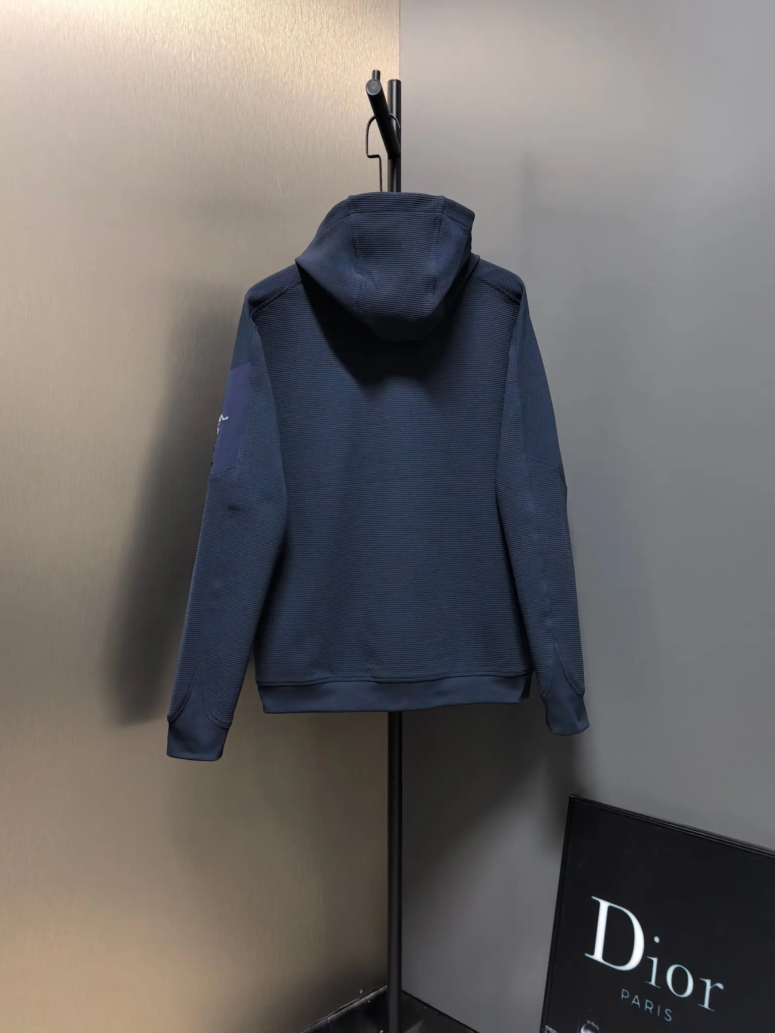 Waffle-Knit Zip-Up Hooded Jacket D38022127 — view 9