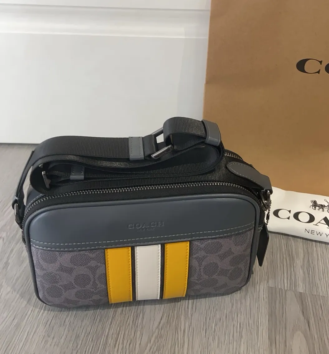 Graham Striped Camera Bag D38018244 — view 3