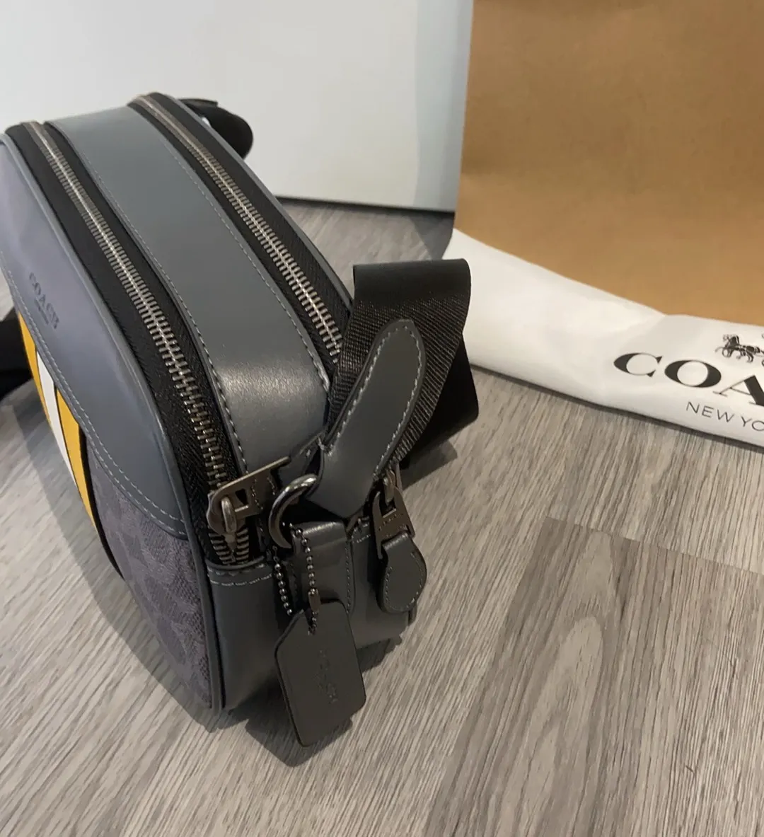 Graham Striped Camera Bag D38018244 — view 7