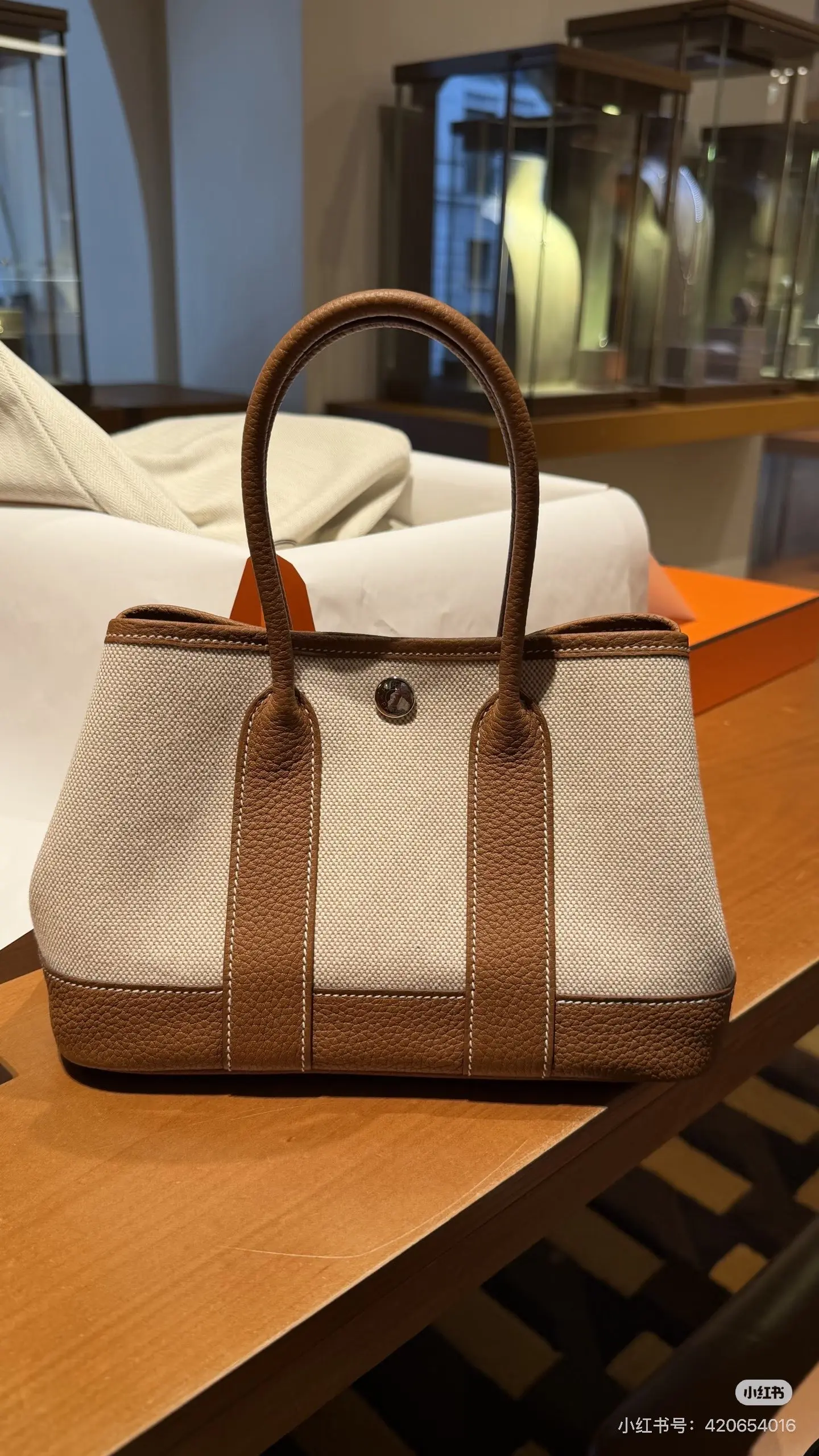 Garden Party Mini Canvas & Leather Tote D39017980 — view 3