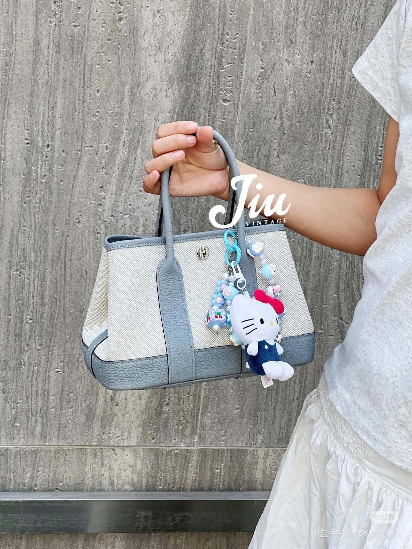 Mini Garden Party Canvas & Leather Tote D39017982 — view 2