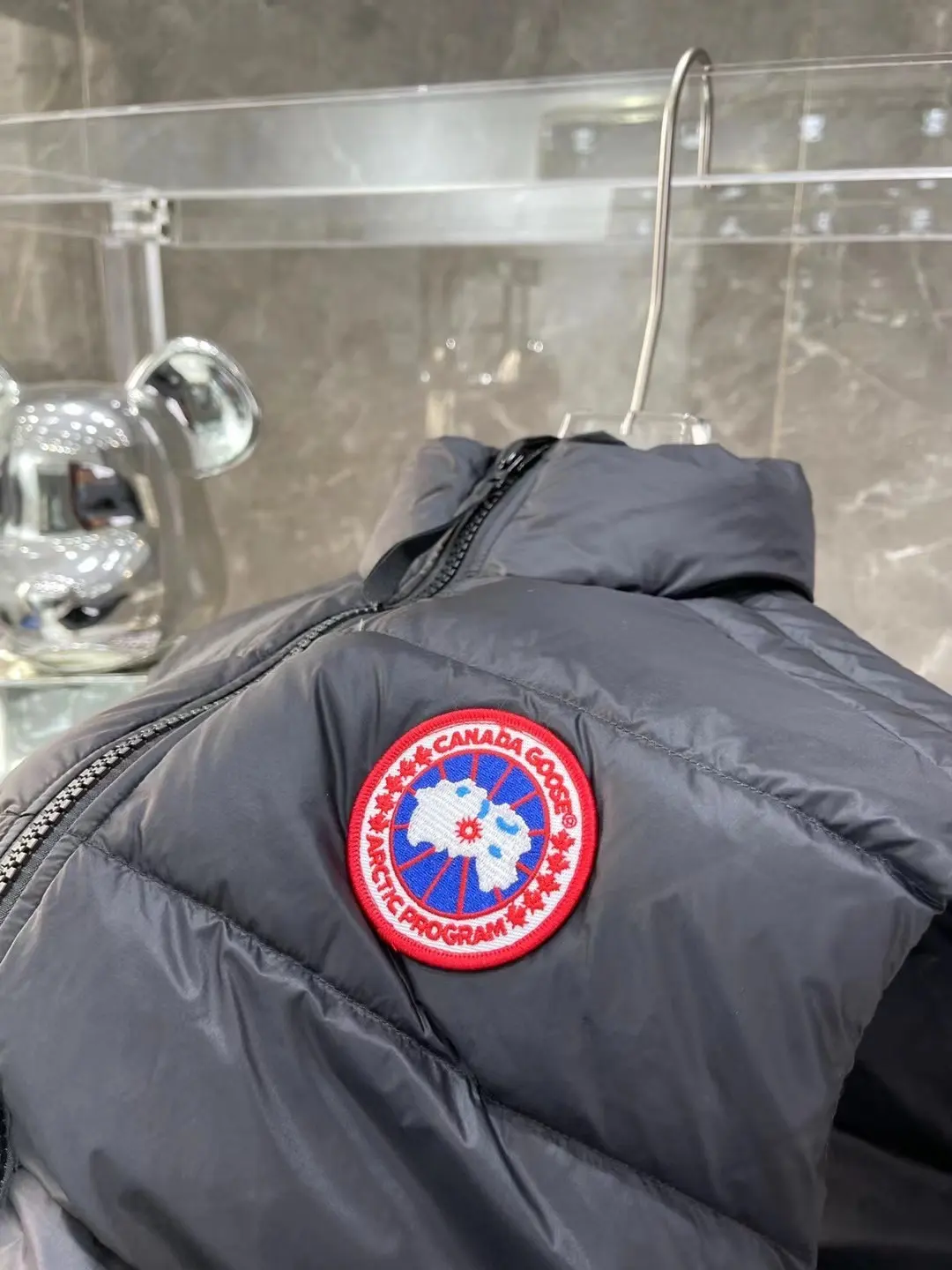 Canada Goose Quilted Down Gilet D39022151 — view 4