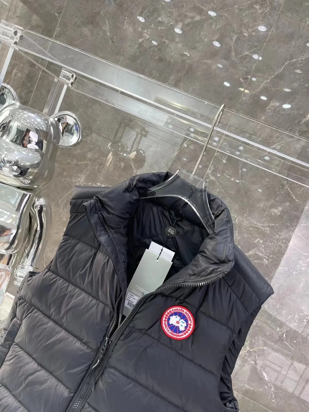 Canada Goose Quilted Down Gilet D39022151 — view 6