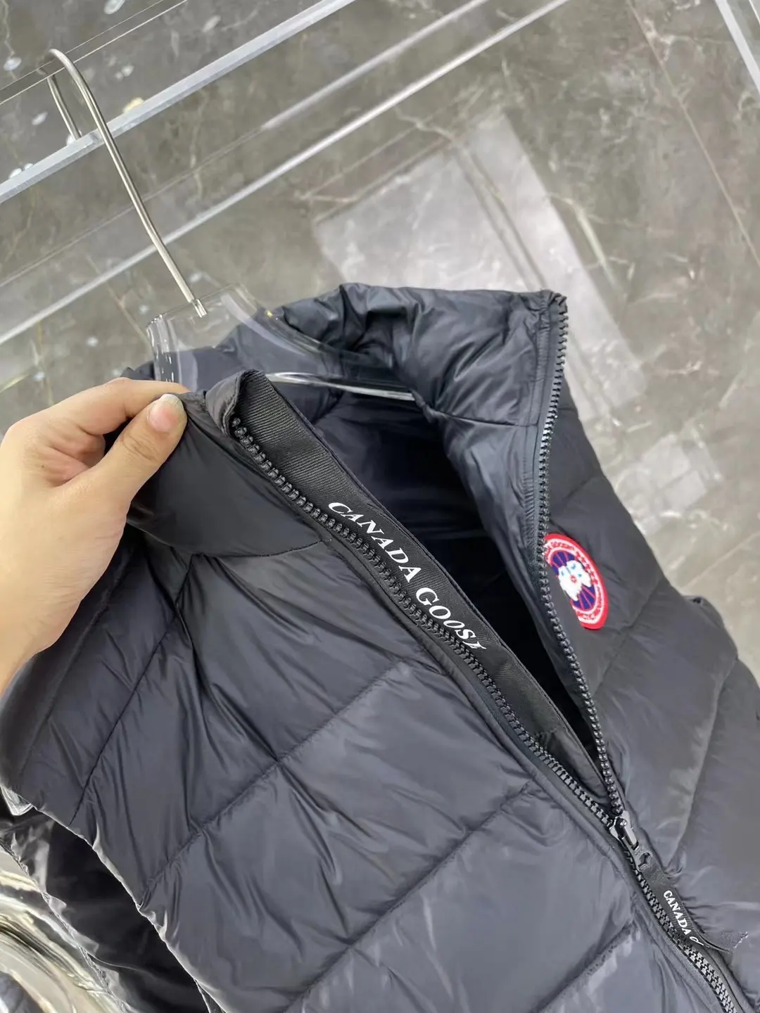 Canada Goose Quilted Down Gilet D39022151 — view 7