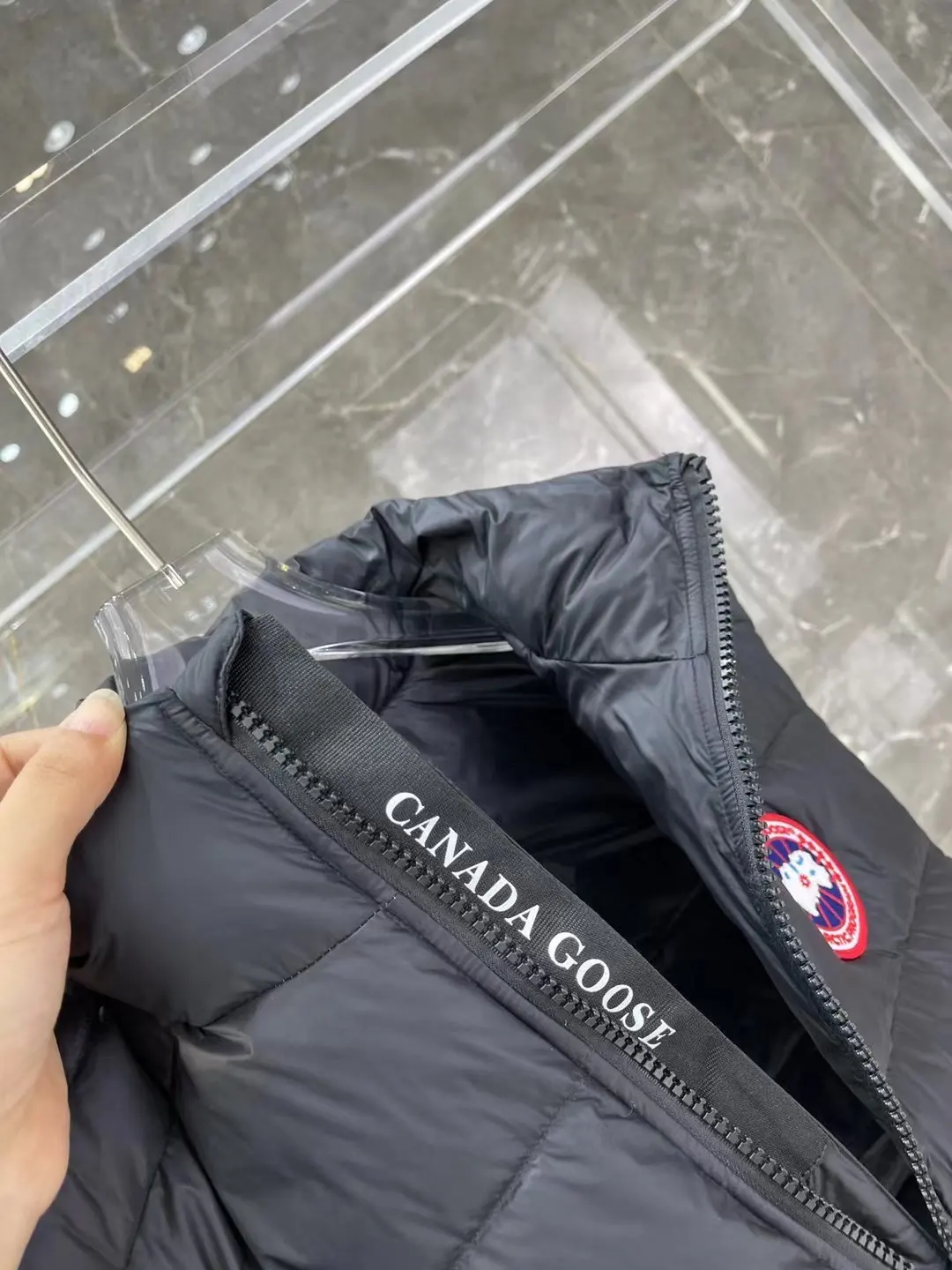 Canada Goose Quilted Down Gilet D39022151 — view 8