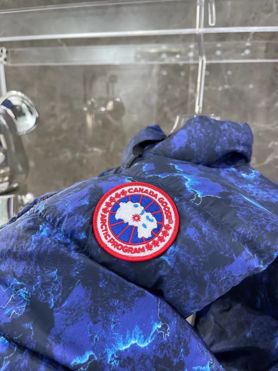 Canada Goose Down-Filled Quilted Gilet D39022148 — view 4