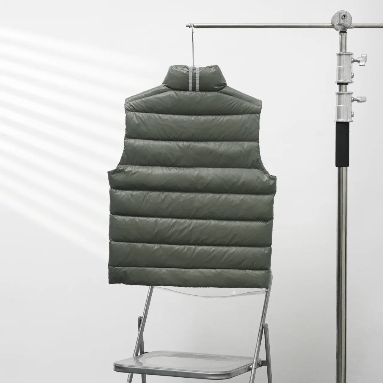 Quilted Down-Filled Gilet D39022152 — view 2