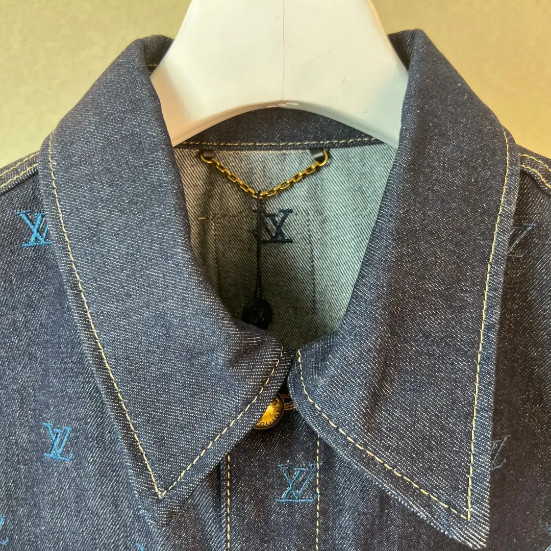 Monogram Embroidered Denim Trucker Jacket D39020568 — view 6