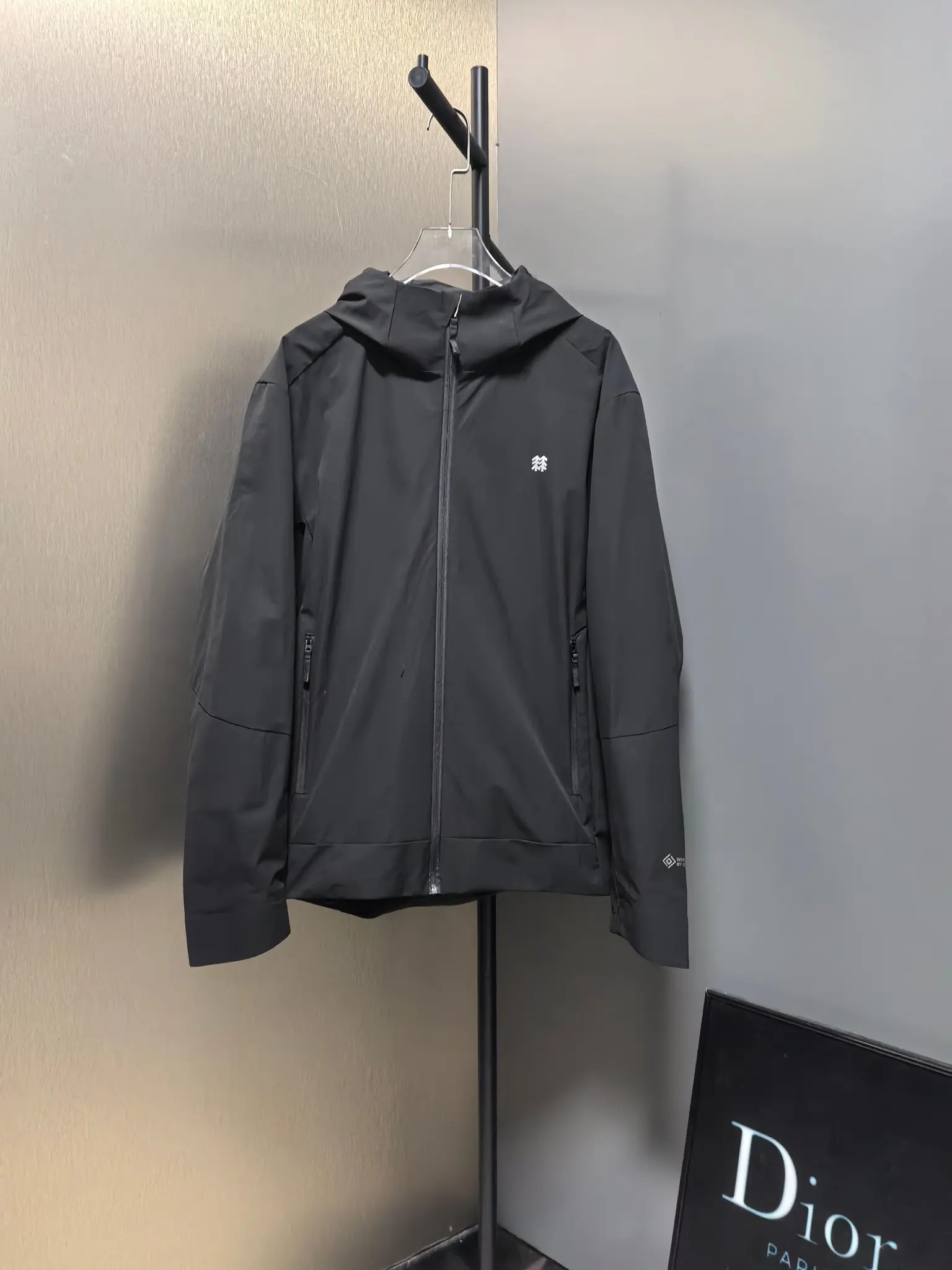 KR-Reviver GORE-TEX Windstopper Softshell Jacket D39522116