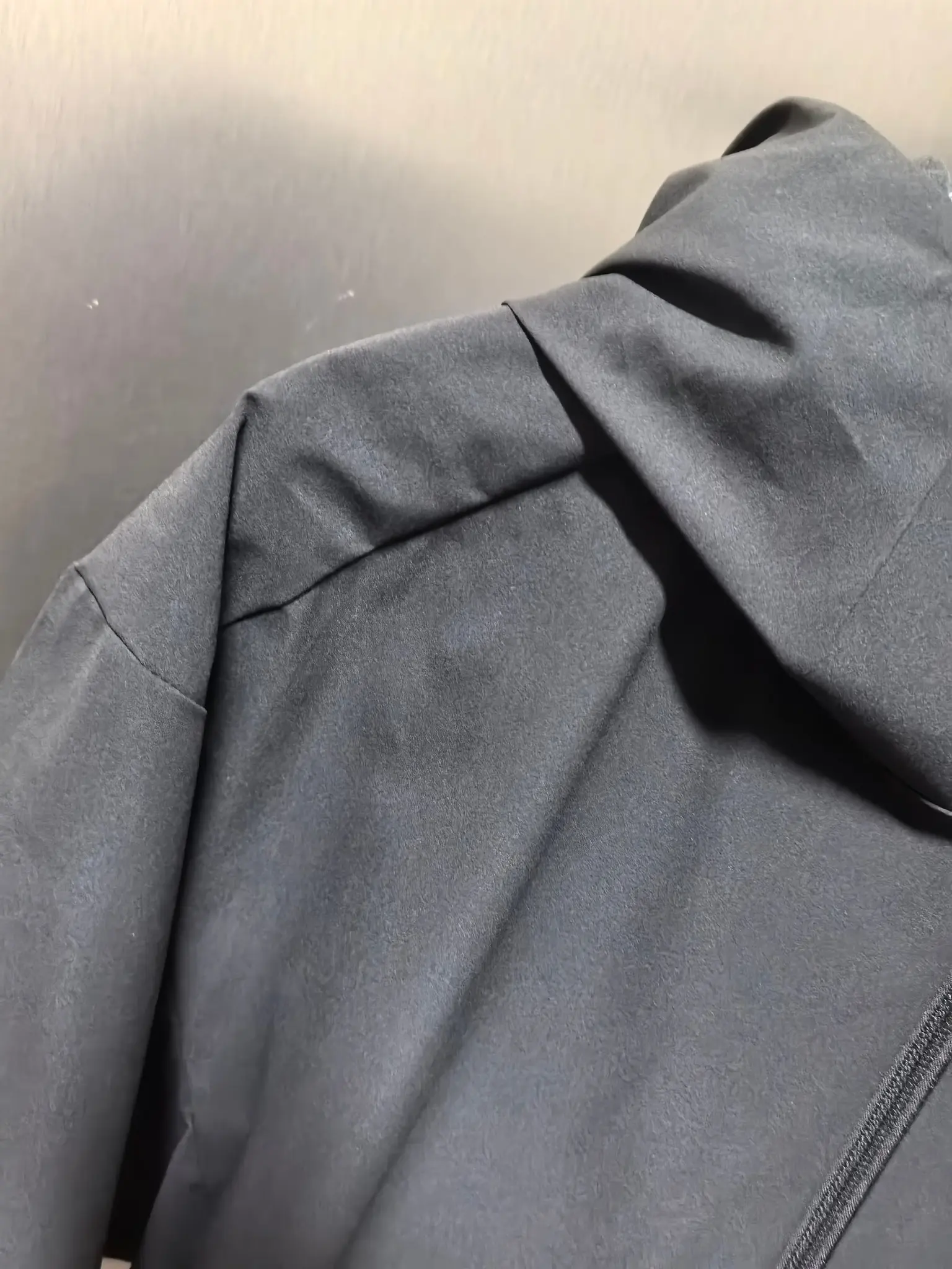 KR-Reviver GORE-TEX Windstopper Softshell Jacket D39522116 — view 2