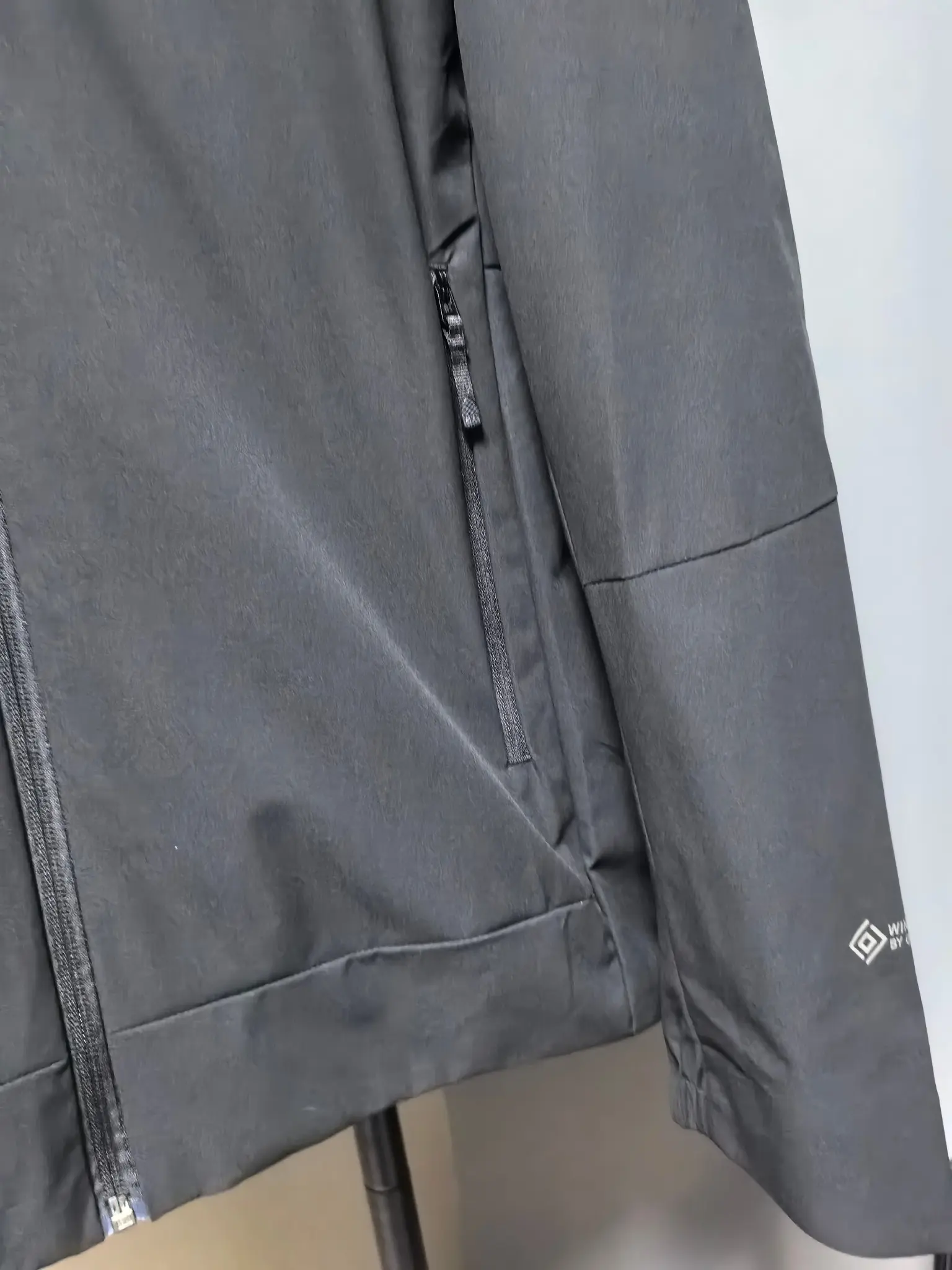 KR-Reviver GORE-TEX Windstopper Softshell Jacket D39522116 — view 7
