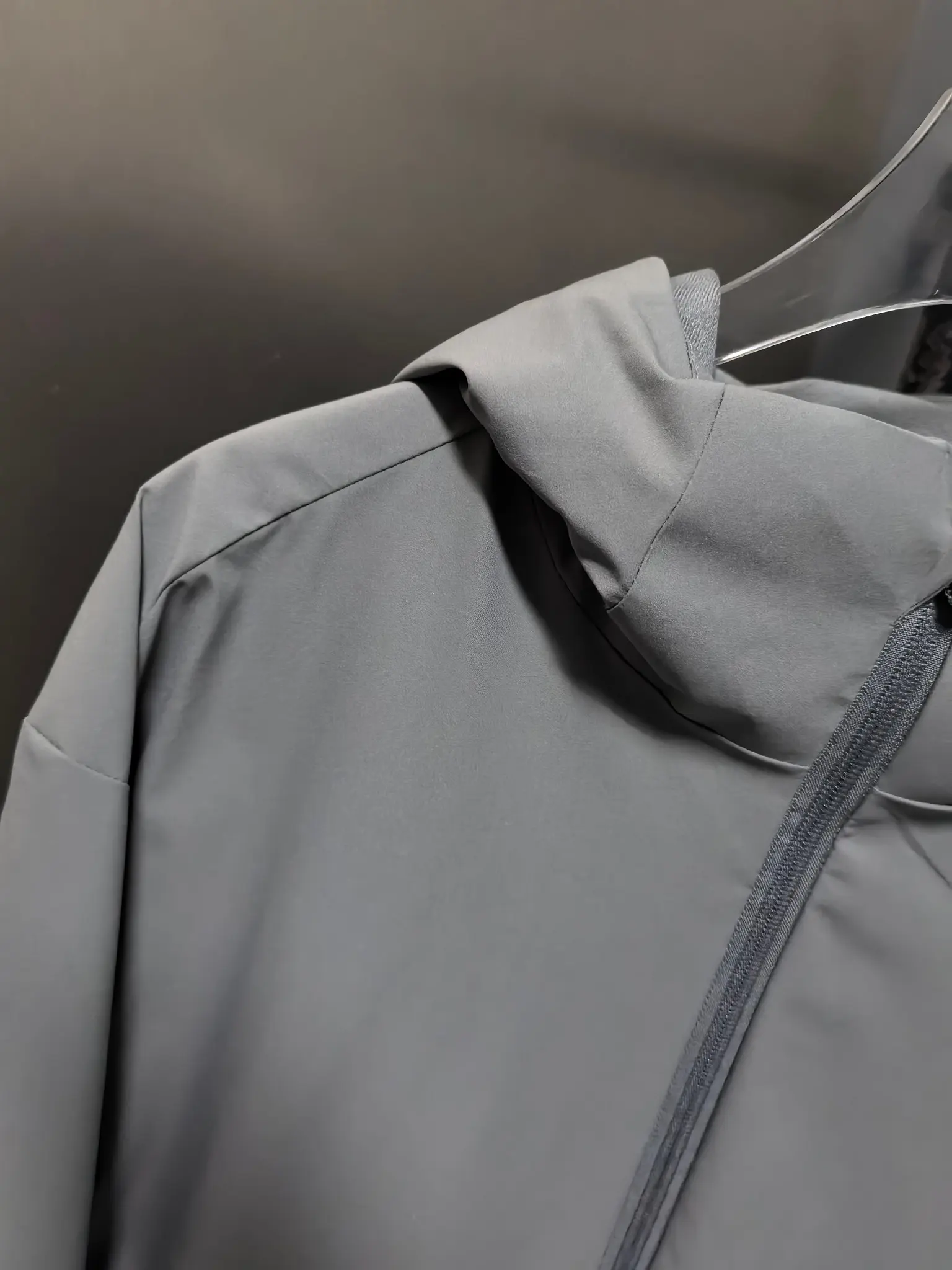 KR-Reviver GORE-TEX WINDSTOPPER Softshell Jacket D39522117 — view 2
