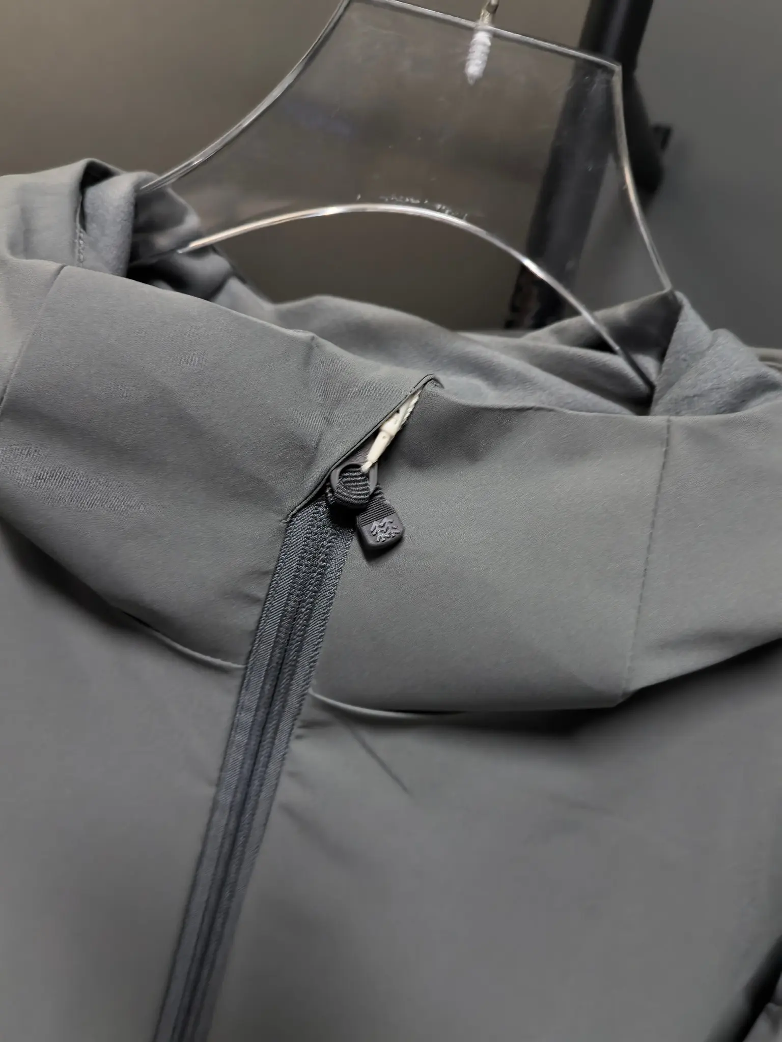 KR-Reviver GORE-TEX WINDSTOPPER Softshell Jacket D39522117 — view 3