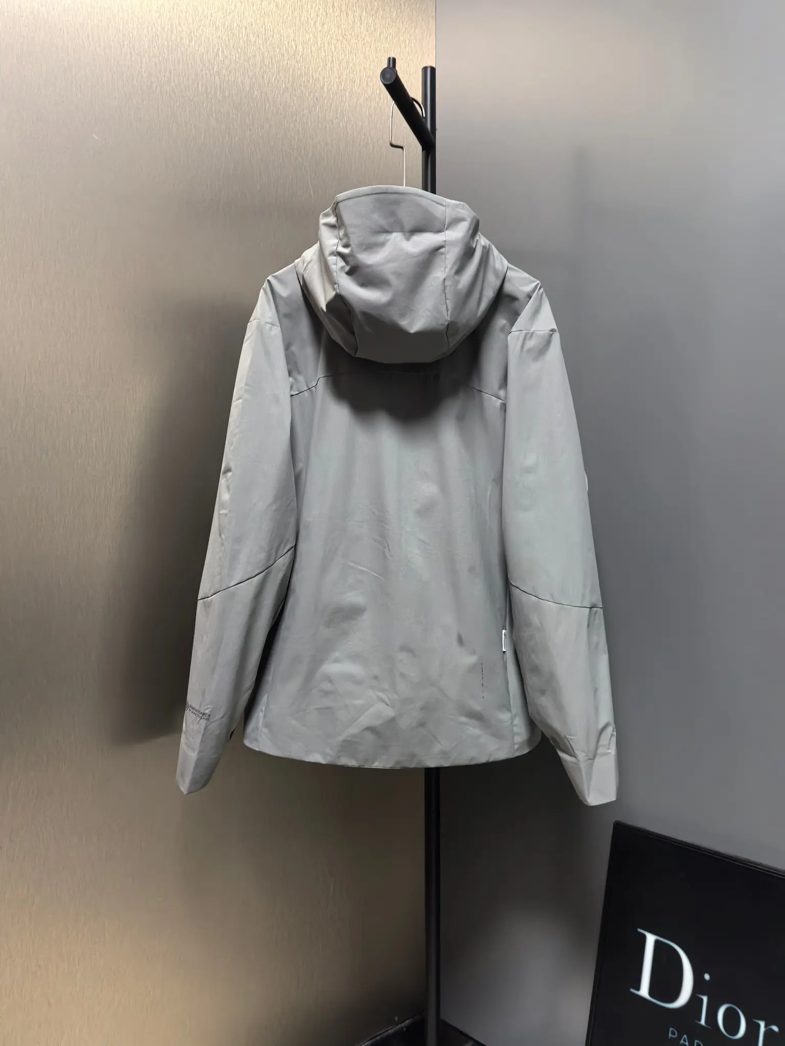 KR-Reviver GORE-TEX WINDSTOPPER Softshell Jacket D39522117 — view 11