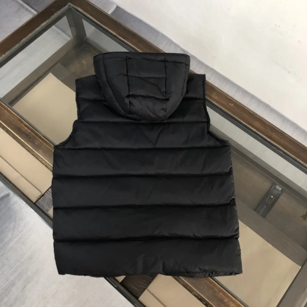 Hooded Down-Filled Gilet D42022165 — view 9