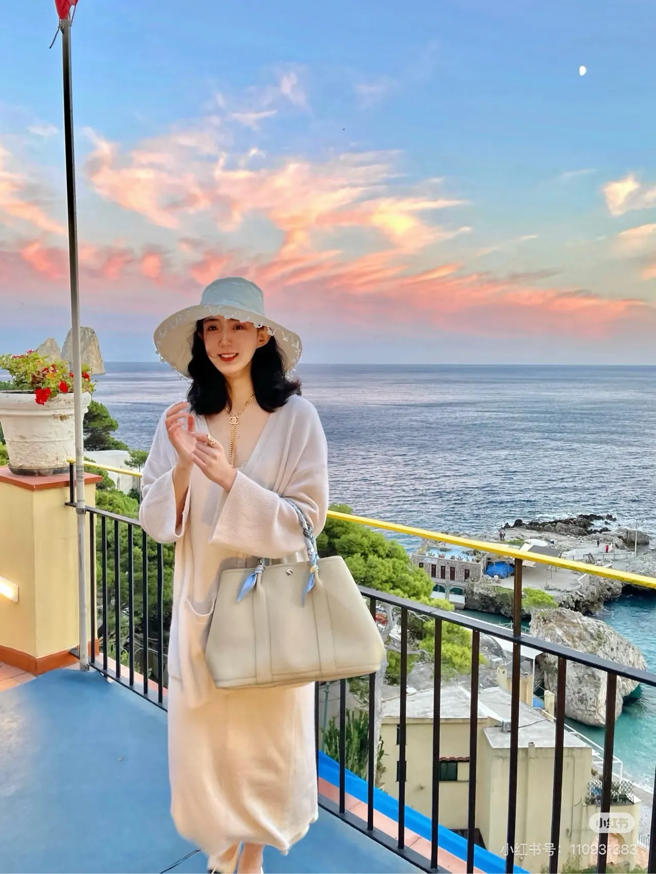 Garden Party 30 Grained Leather Tote Bag D43518495 — view 6
