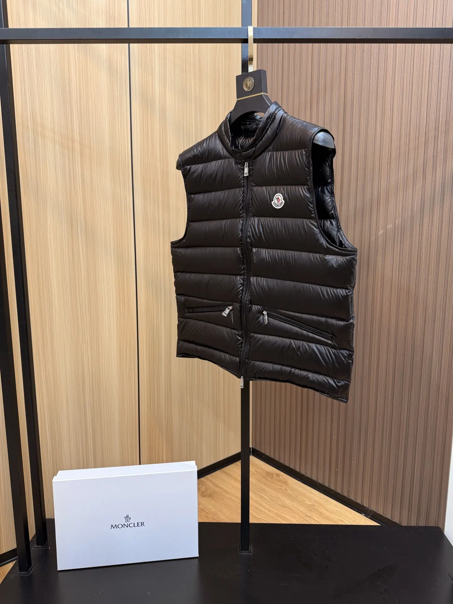 Quilted Down-Filled Nylon Gilet D44022139 — view 2