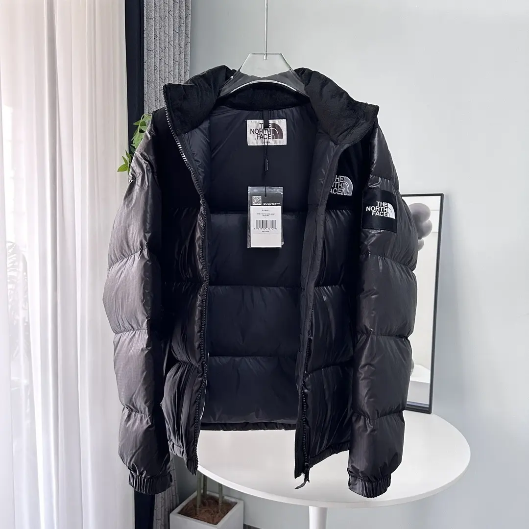 1996 Retro Nuptse Down Jacket D45022229 — view 7