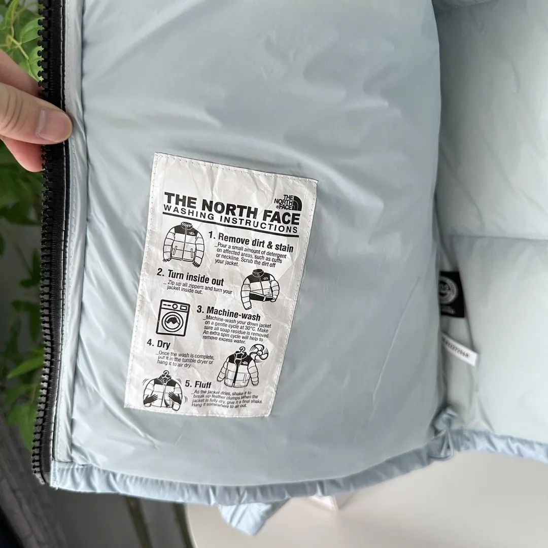 1996 Retro Nuptse Down Jacket D45022230 — view 8