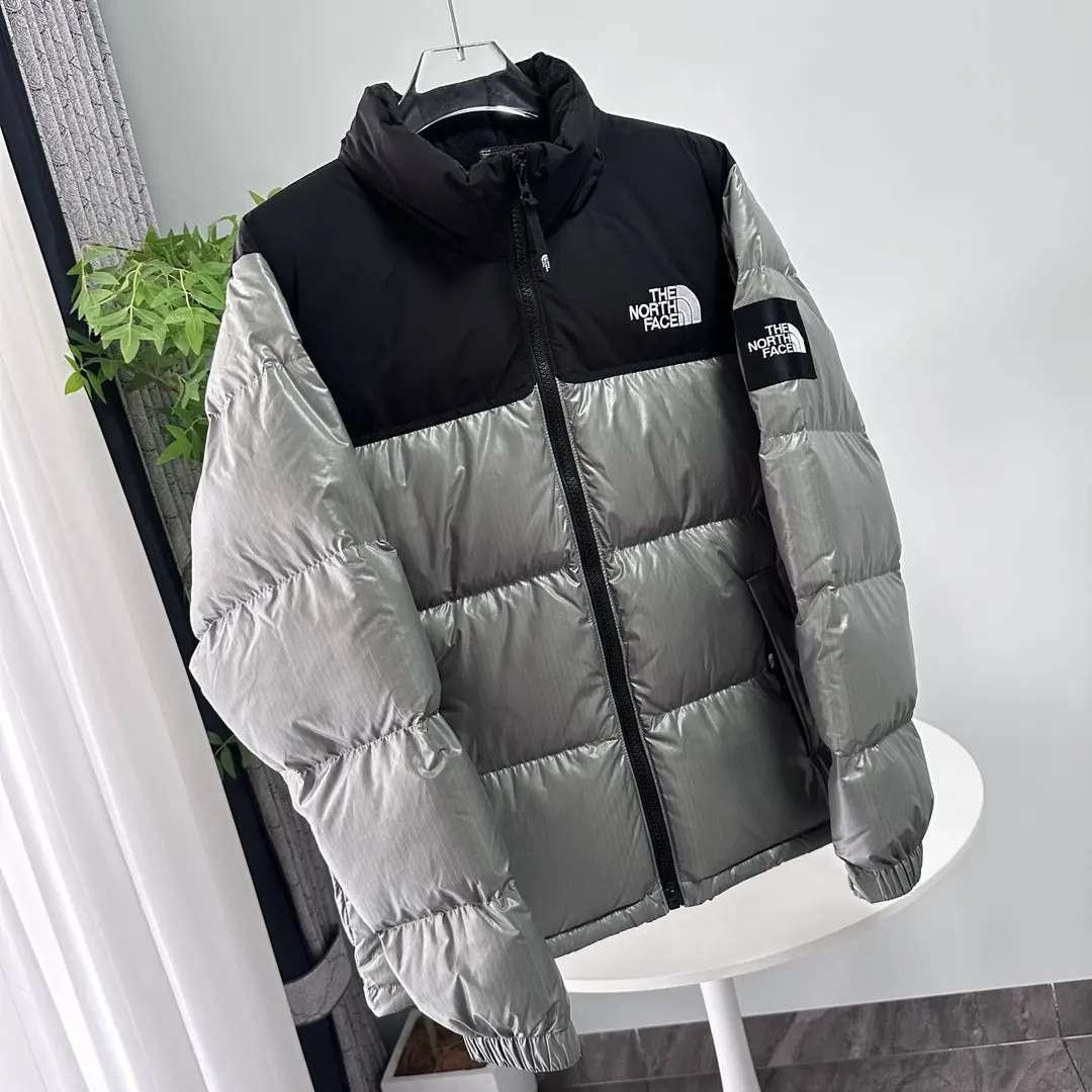 1996 Retro Nuptse Down Jacket D45022231 — view 2
