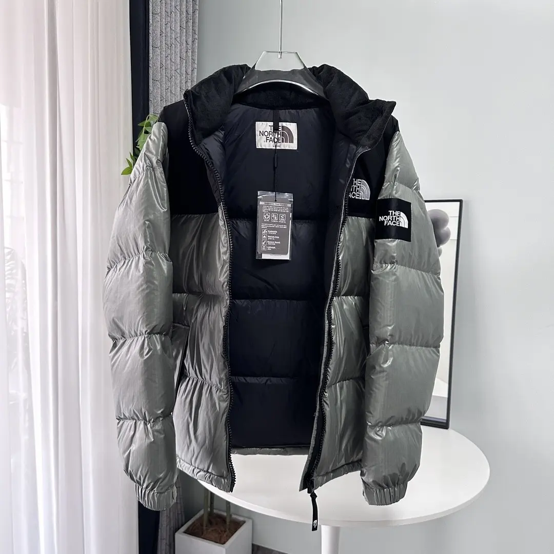 1996 Retro Nuptse Down Jacket D45022231 — view 6