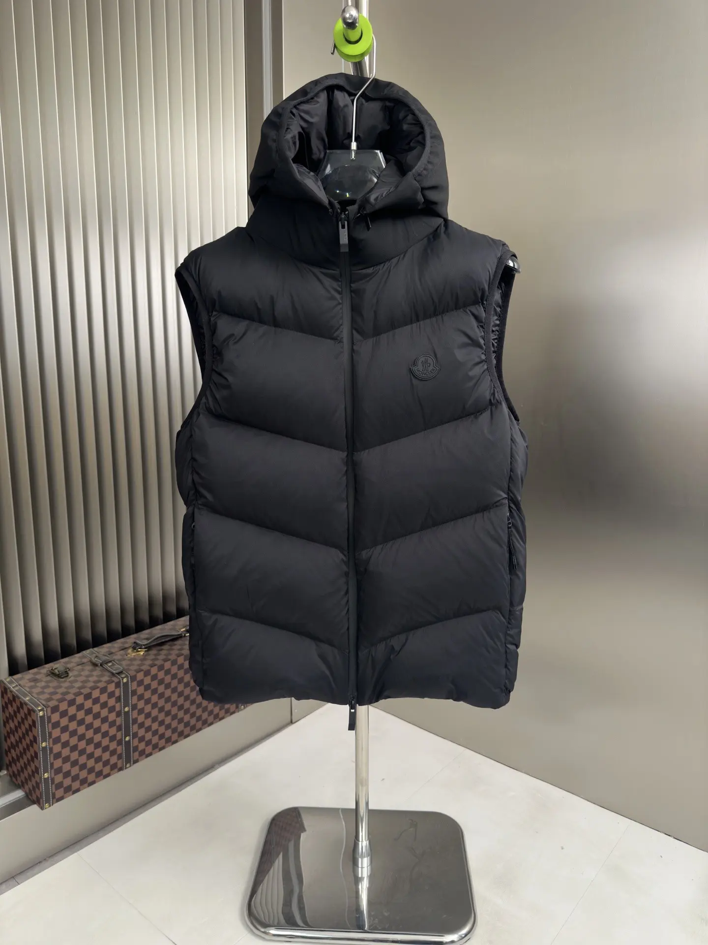Guersac Quilted Down Gilet D47022136