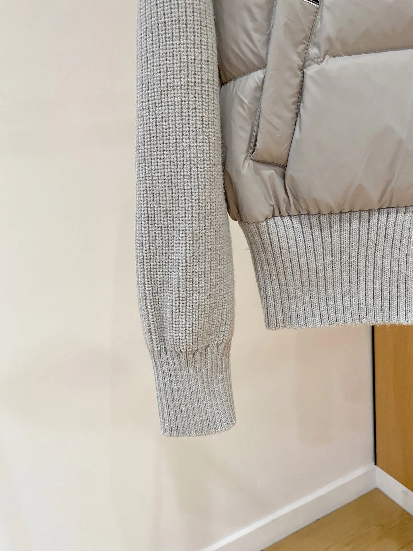 Hybrid Down and Knit Hooded Jacket D47022198 — view 8