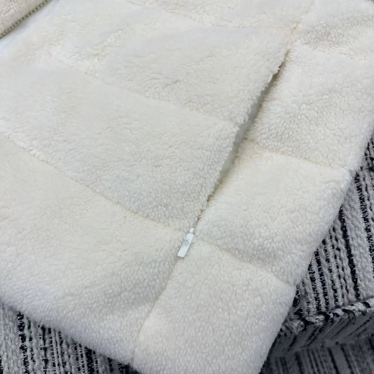 Quilted Down-Filled Knit Cardigan D47022189 — view 8