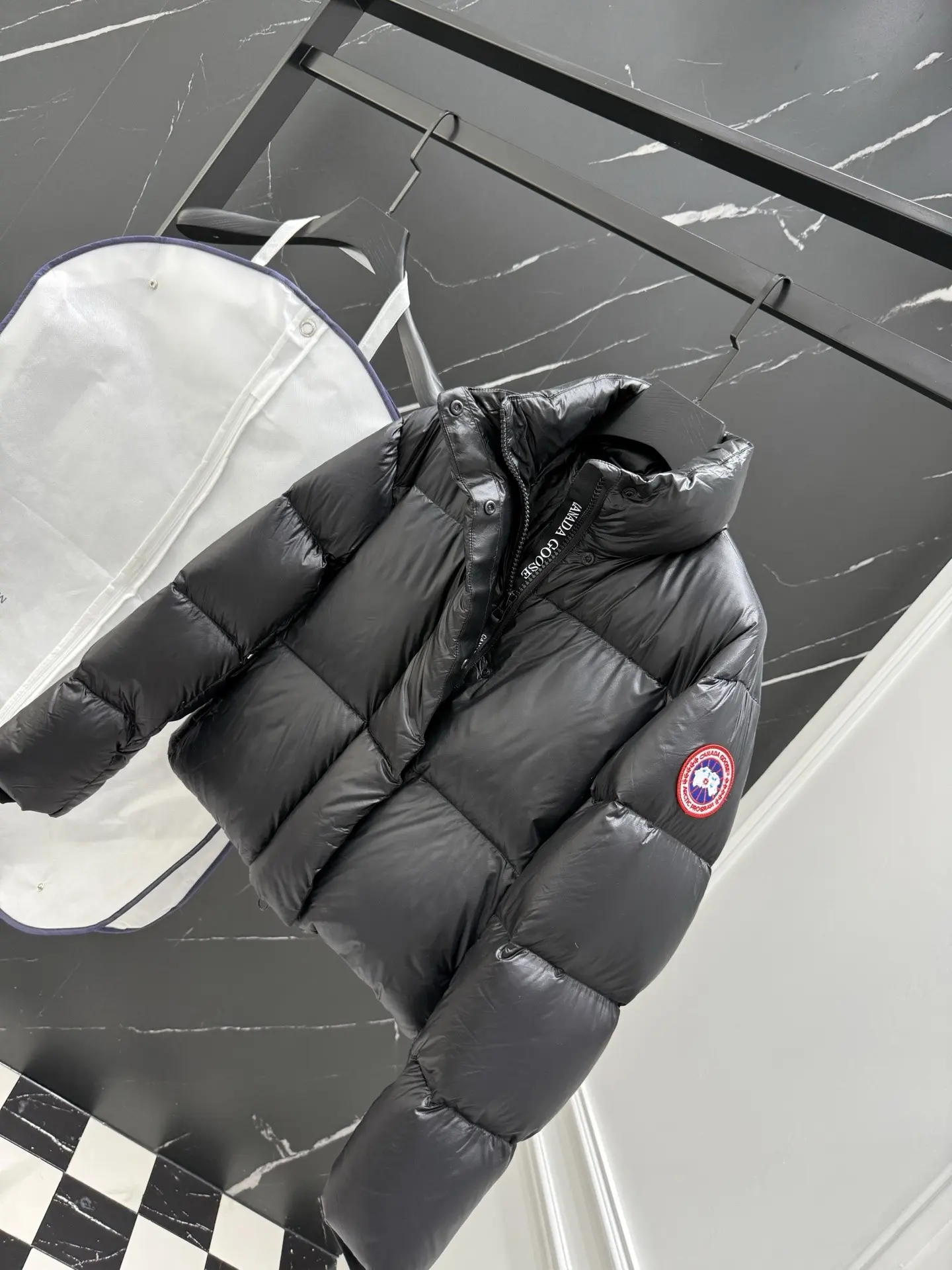 Cypress Cropped Down Puffer Jacket D51022285 — view 5