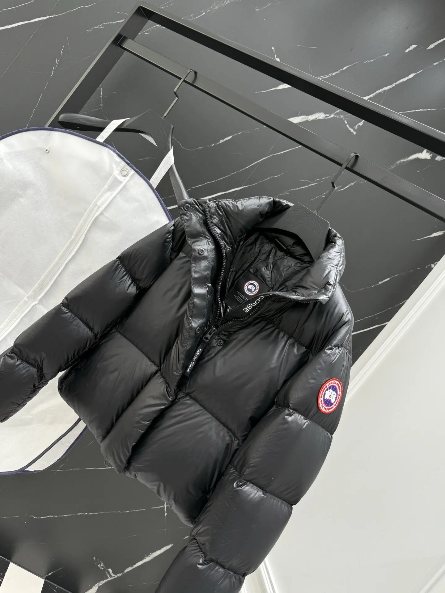 Cypress Cropped Down Puffer Jacket D51022285 — view 6