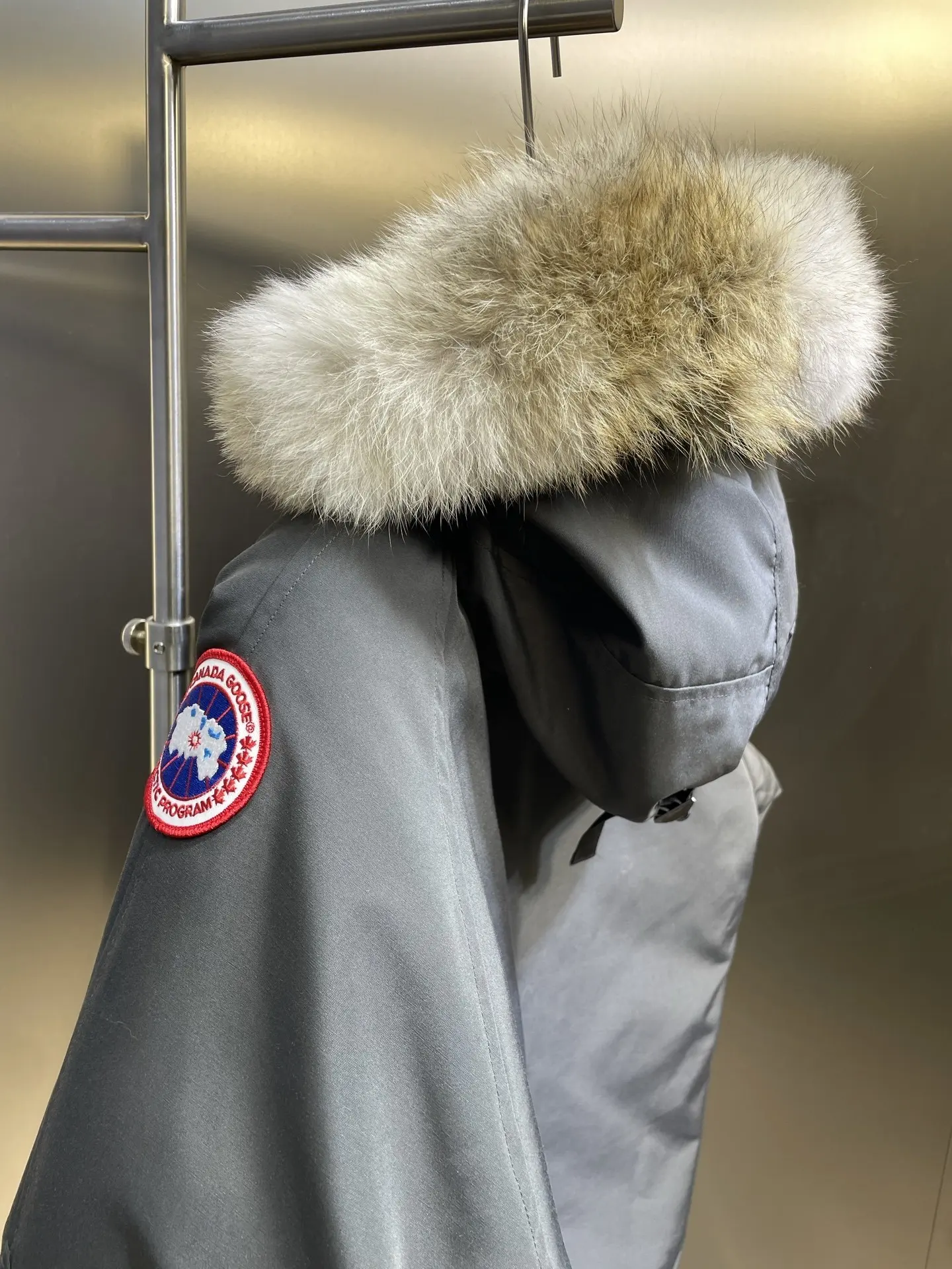 Chilliwack Fur-Trimmed Down Bomber Jacket D53022250 — view 7