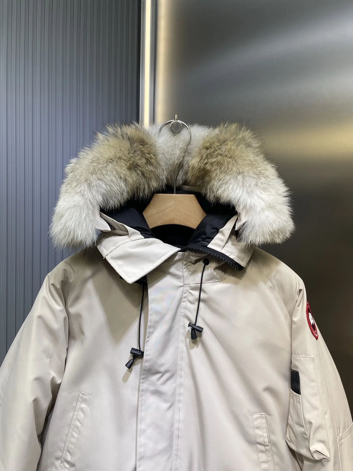 Chilliwack Fur-Trimmed Down Bomber Jacket D53022248 — view 2