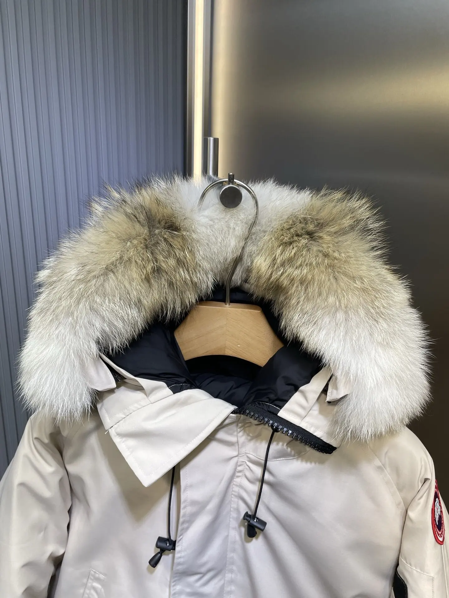Chilliwack Fur-Trimmed Down Bomber Jacket D53022248 — view 3