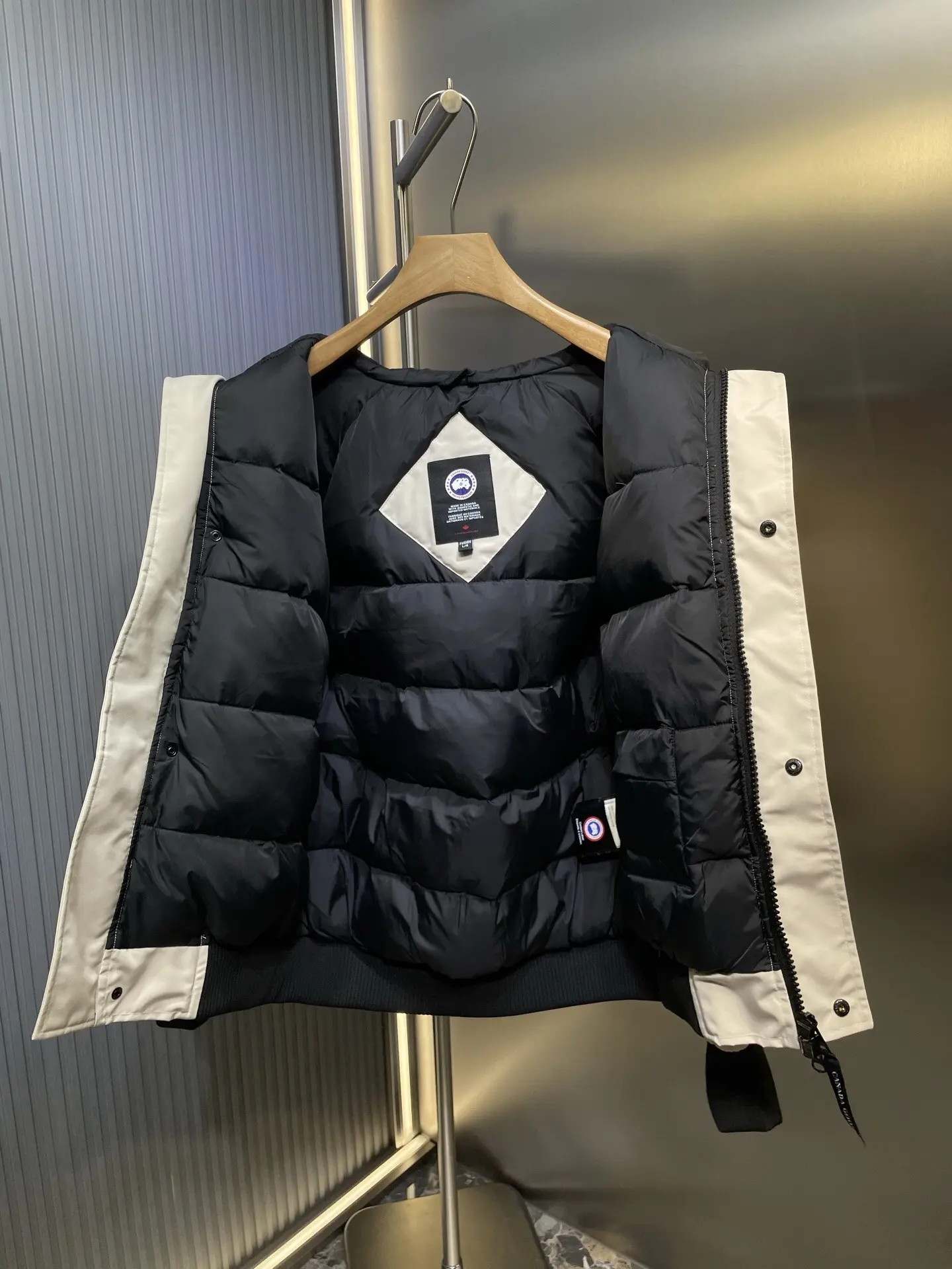 Chilliwack Fur-Trimmed Down Bomber Jacket D53022248 — view 4