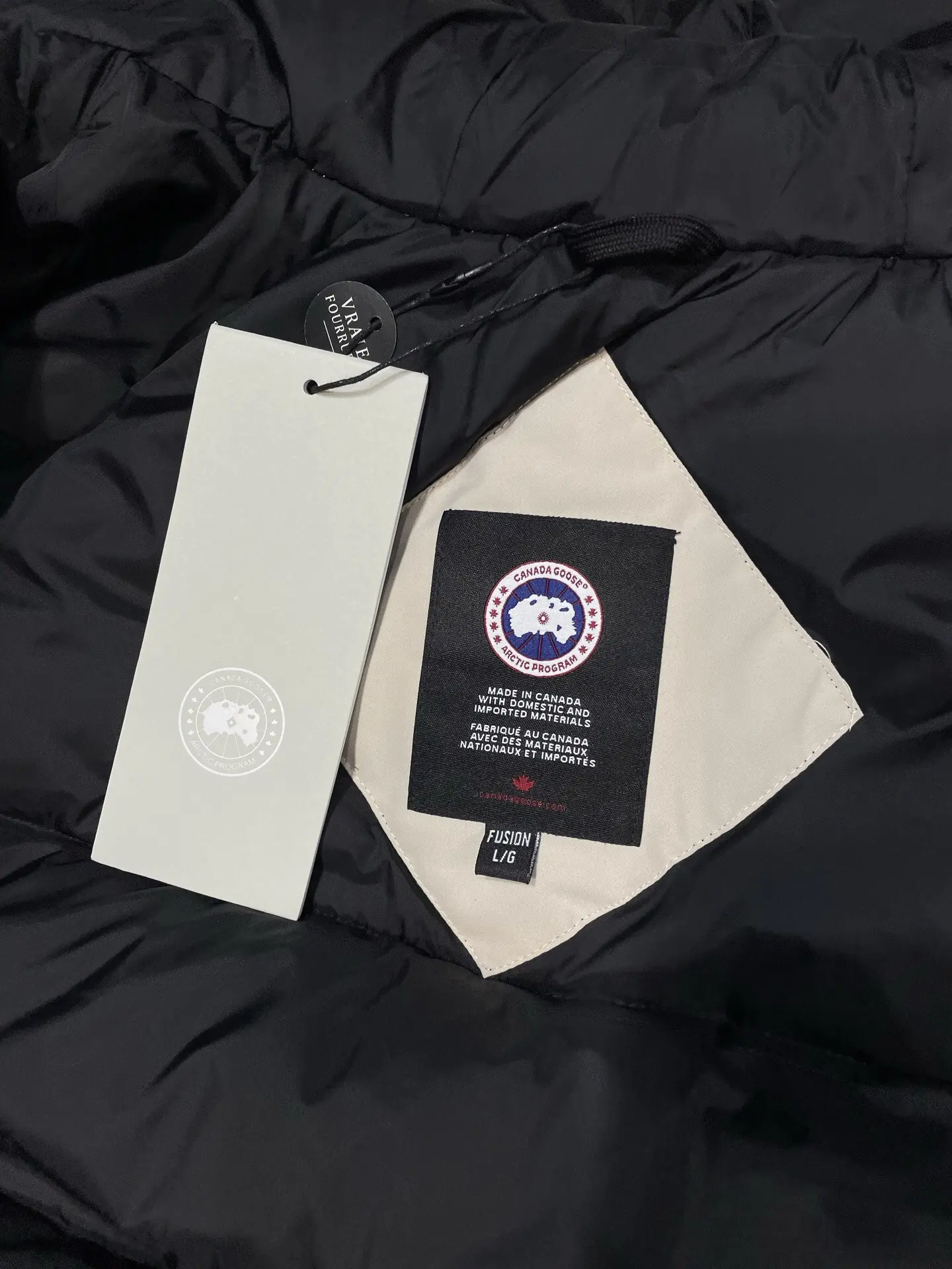 Chilliwack Fur-Trimmed Down Bomber Jacket D53022248 — view 8