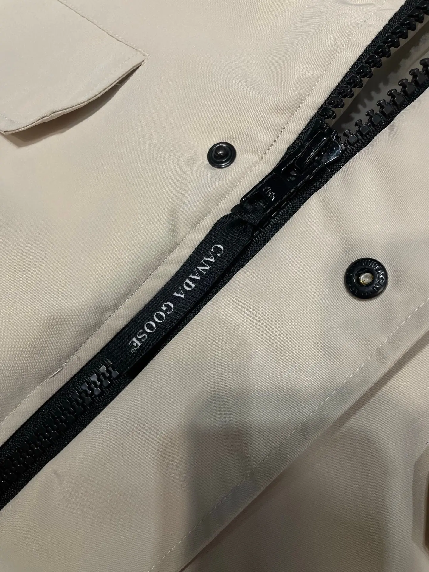 Chilliwack Fur-Trimmed Down Bomber Jacket D53022248 — view 10