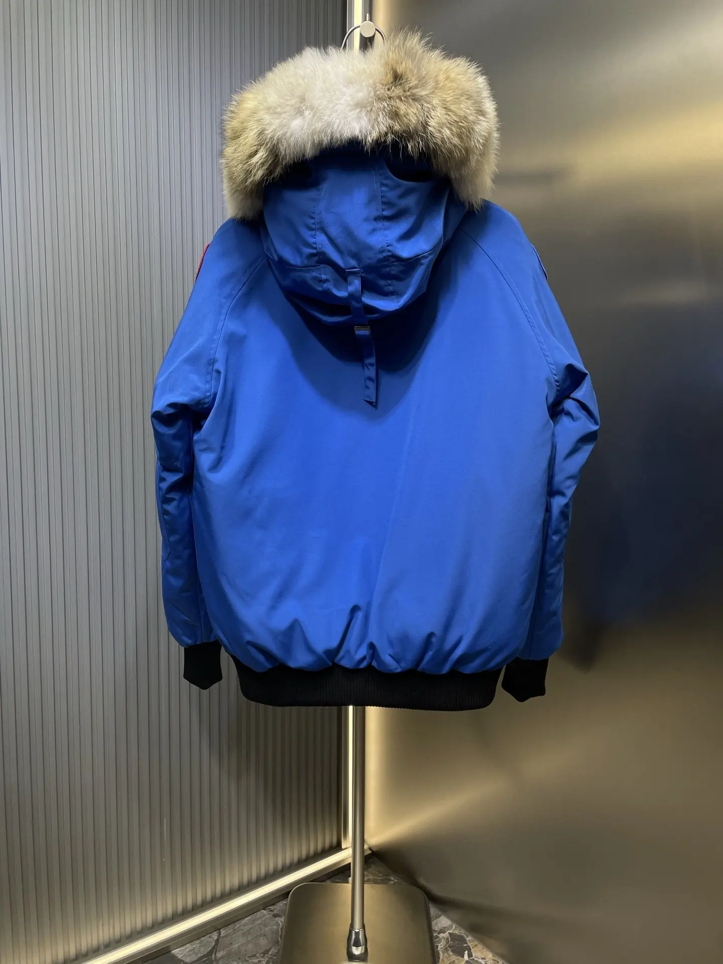 Chilliwack Fur-Trimmed Down Bomber Jacket D53022246 — view 5