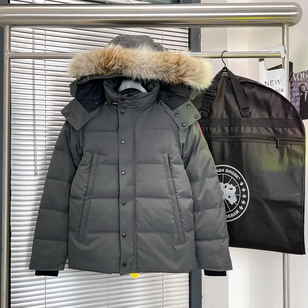 Fur-Trimmed Down-Filled Puffer Jacket D54022234