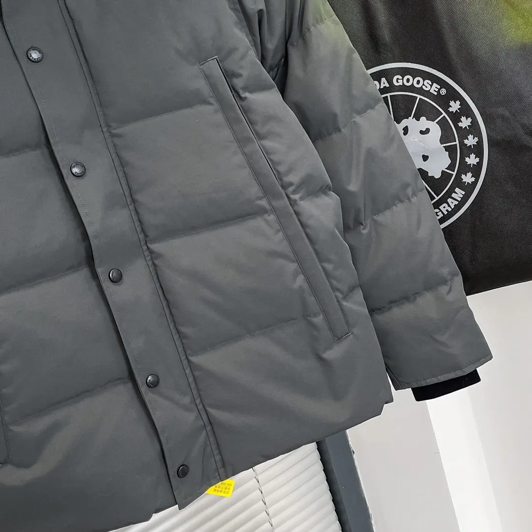 Fur-Trimmed Down-Filled Puffer Jacket D54022234 — view 4