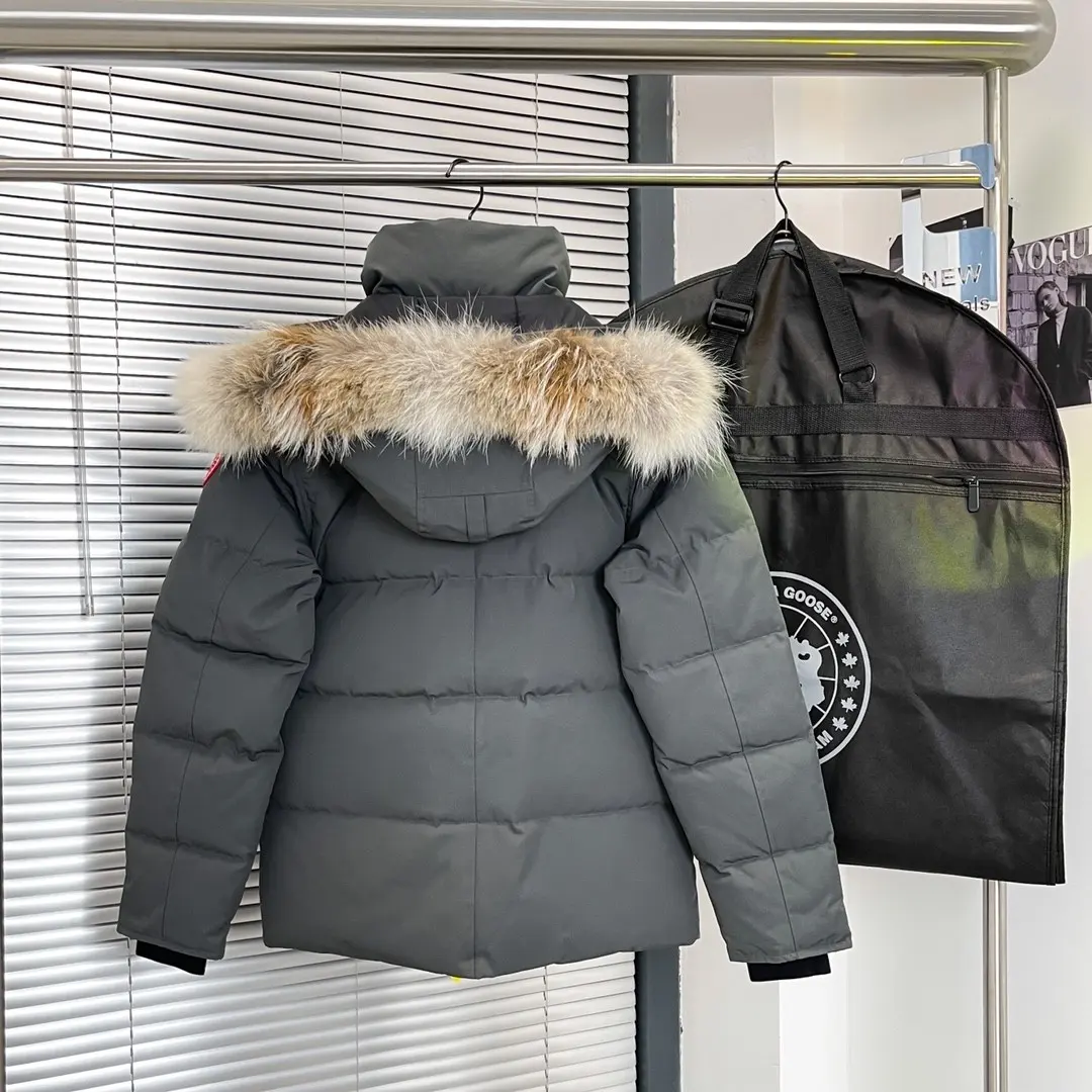 Fur-Trimmed Down-Filled Puffer Jacket D54022234 — view 5