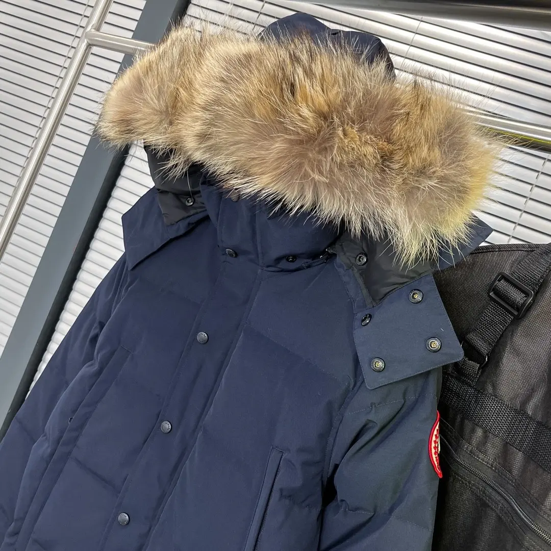 Fur-Trimmed Down-Filled Puffer Jacket D54022237 — view 2