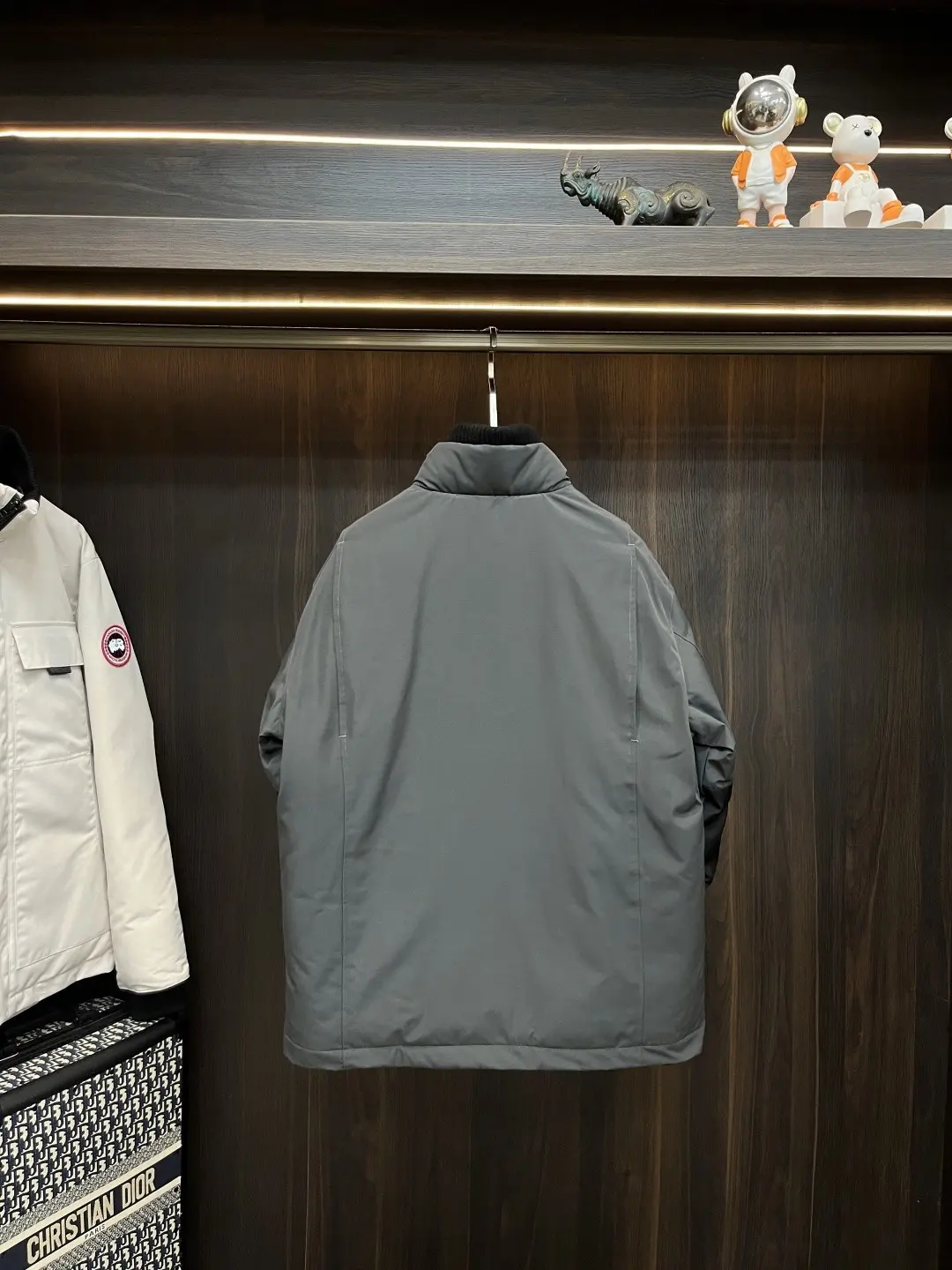 Down-Filled Stand-Collar Puffer Jacket D55022239 — view 4