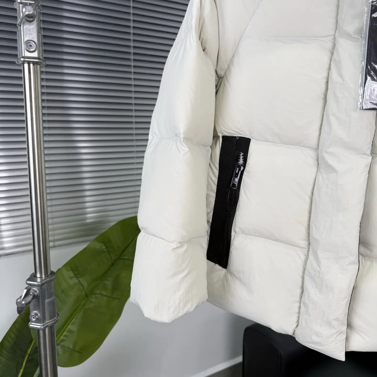 Canada Goose Black Label Hooded Puffer Jacket D55022279 — view 3
