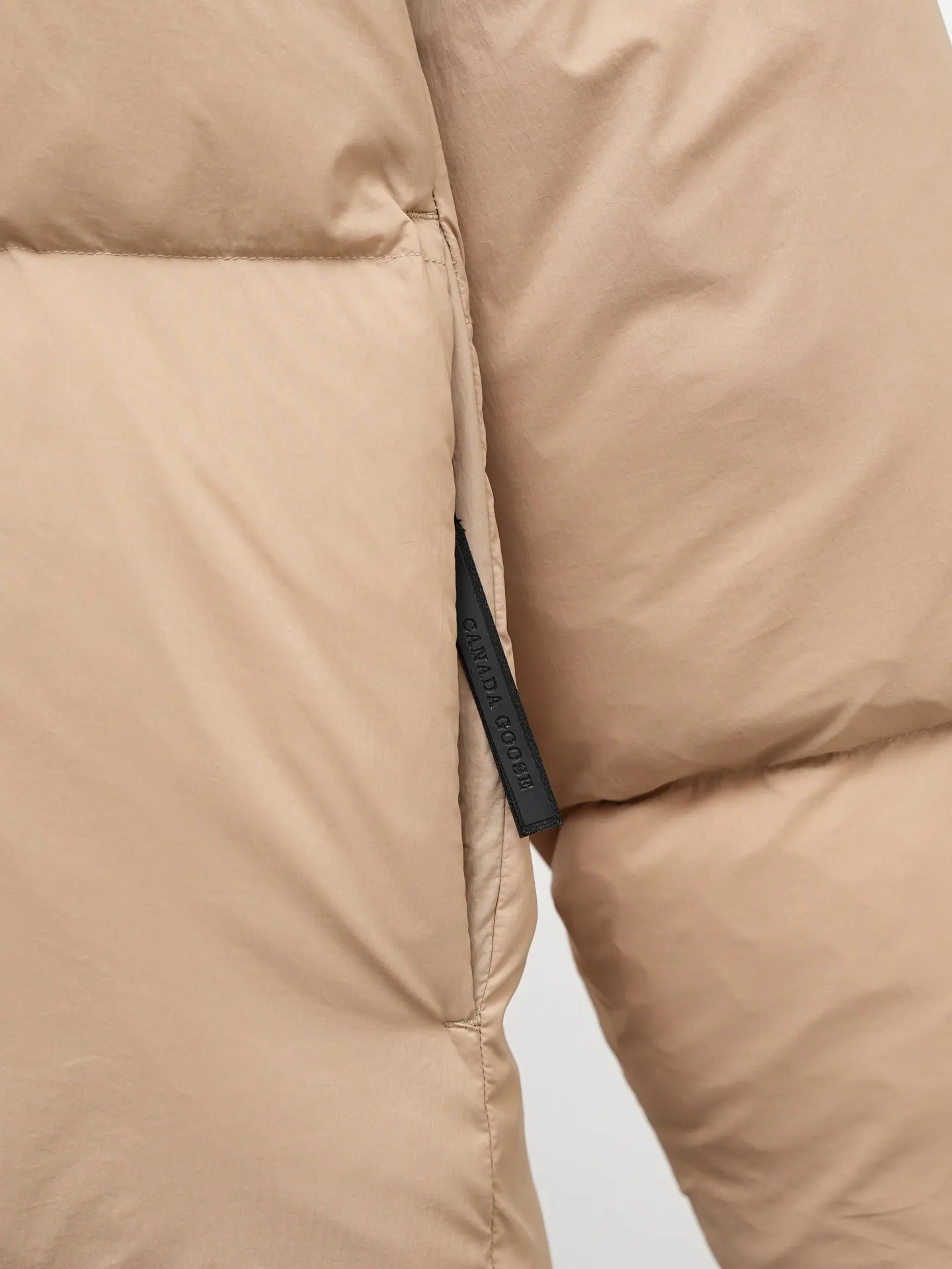 Lawrence Quilted Puffer Jacket D57022262 — view 4